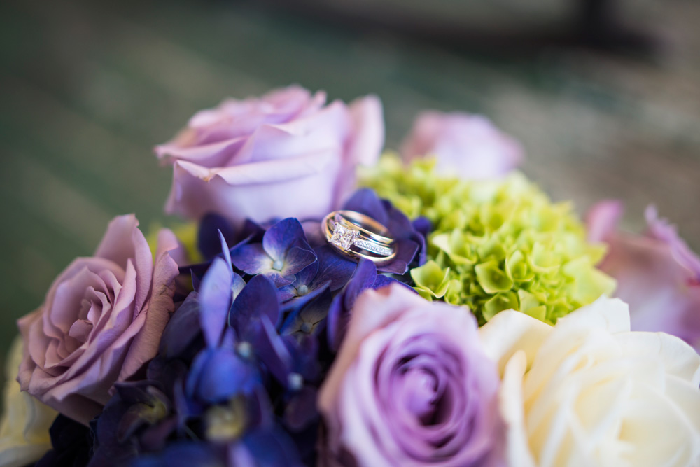 wedding-rings-photos-by-lumarie