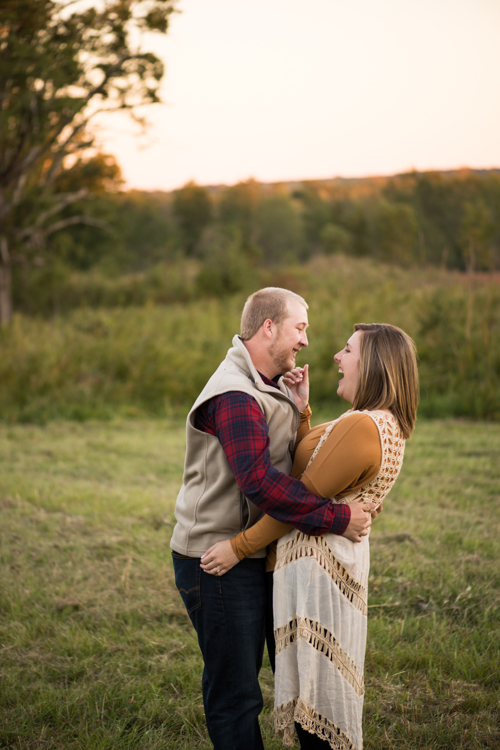 fall-scenic-augusta-engagement-photos-by-lumarie